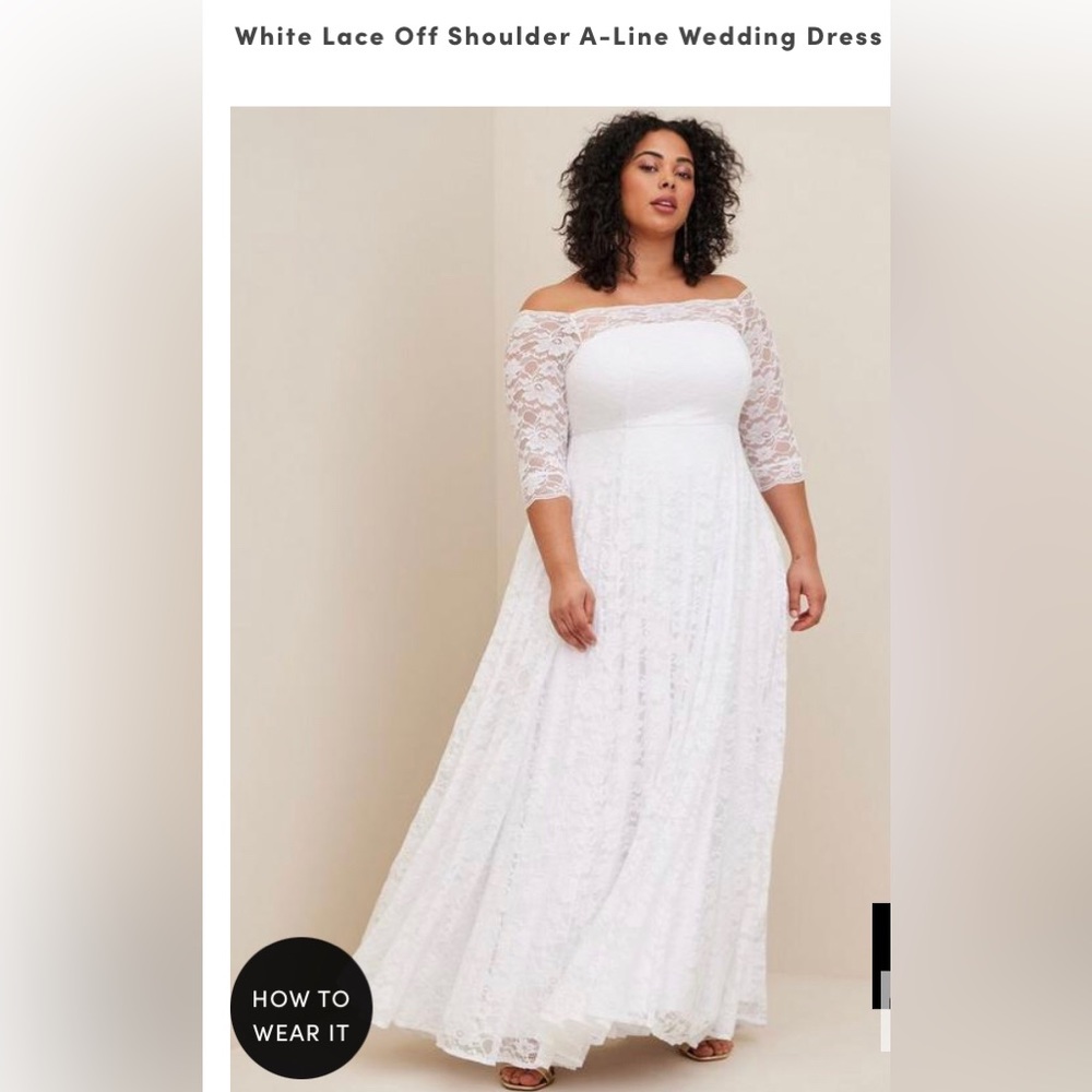 Lace Wedding dress-NWT. Never worn or tried on.